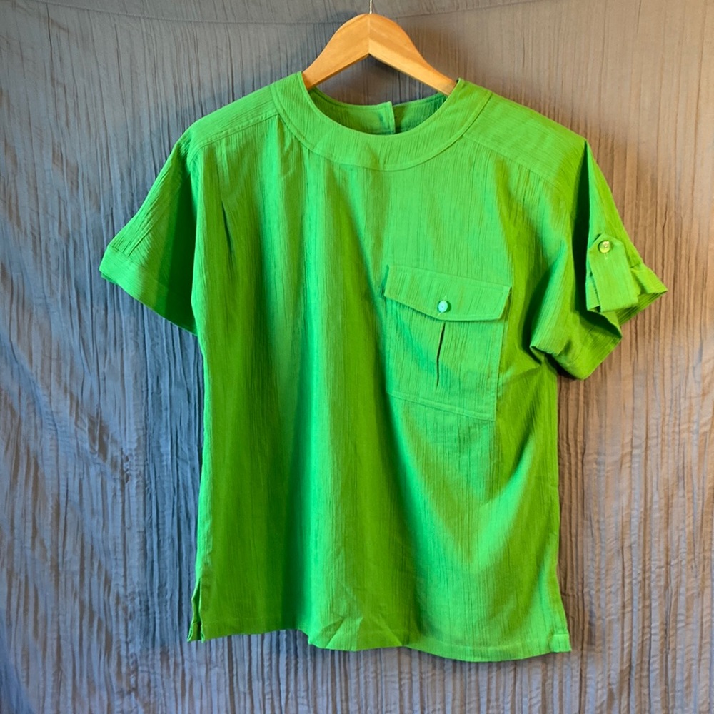 Woman’s vintage green blouse